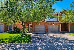 171 HIGHBURY Drive Unit# 13 Stoney Creek, ON L8J 3Y9