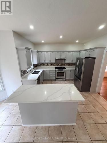 14 Hearthbridge Street, Kitchener, ON - Indoor