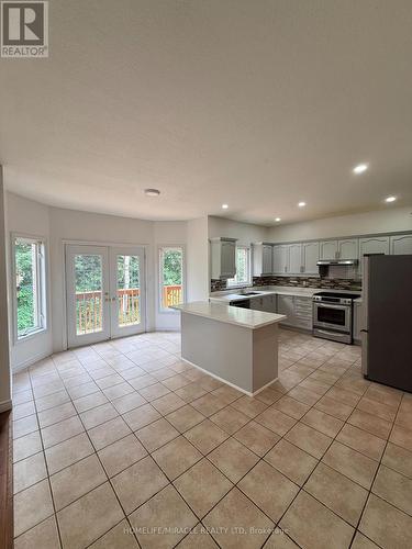 14 Hearthbridge Street, Kitchener, ON - Indoor