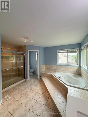 14 Hearthbridge Street, Kitchener, ON - Indoor Photo Showing Bathroom