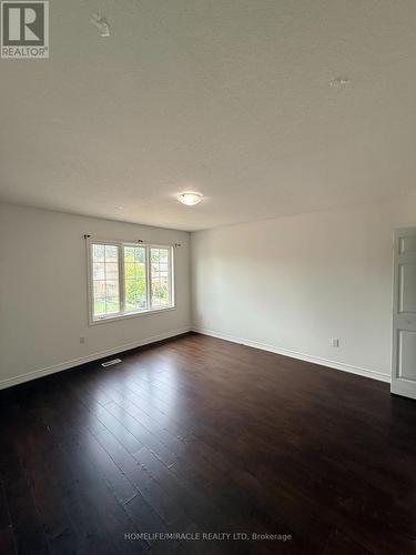 14 Hearthbridge Street, Kitchener, ON - Indoor Photo Showing Other Room