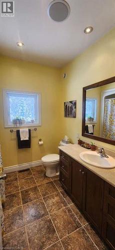 110 Monck Square, Deep River, ON - Indoor Photo Showing Bathroom