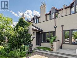 601 ROEHAMPTON AVENUE Toronto, ON M4P 1S7