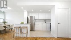 611 - 33 ERSKINE AVENUE Toronto, ON M4P 1Y6