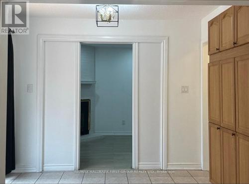 6 Carruthers Crescent, Barrie, ON - Indoor Photo Showing Other Room