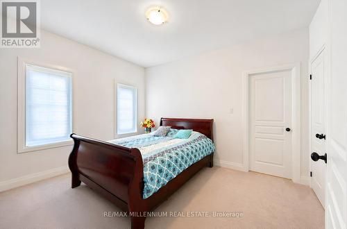 18 Boone Crescent, Vaughan, ON - Indoor Photo Showing Bedroom
