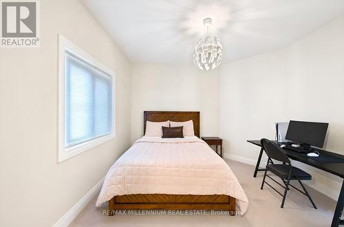 18 Boone Crescent, Vaughan, ON - Indoor Photo Showing Bedroom