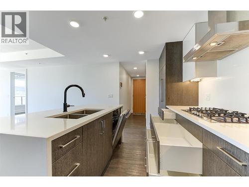 1588 Ellis Street Unit# 1501, Kelowna, BC - Indoor Photo Showing Kitchen With Double Sink With Upgraded Kitchen