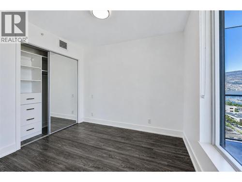1588 Ellis Street Unit# 1501, Kelowna, BC - Indoor Photo Showing Other Room
