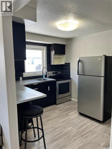 316 5Th Street W, Carlyle, SK - Indoor Photo Showing Kitchen