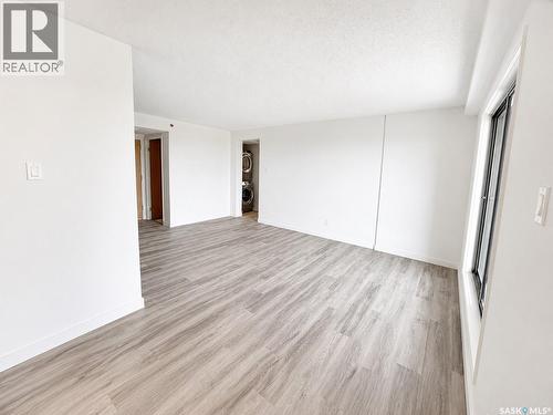 1401 430 5Th Avenue N, Saskatoon, SK - Indoor Photo Showing Other Room