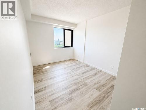 1401 430 5Th Avenue N, Saskatoon, SK - Indoor Photo Showing Other Room