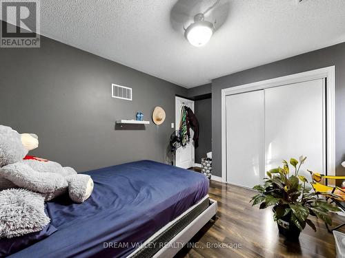 8 Zezel Way, Toronto, ON - Indoor Photo Showing Bedroom