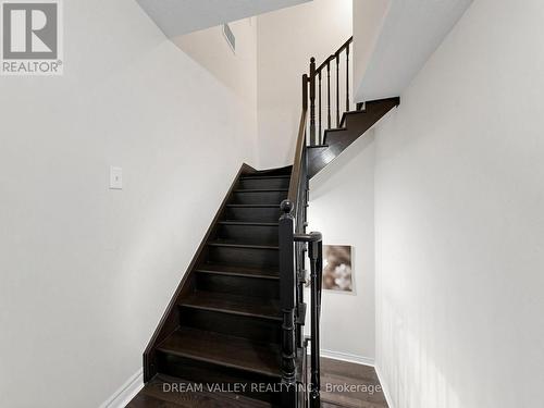8 Zezel Way, Toronto, ON - Indoor Photo Showing Other Room