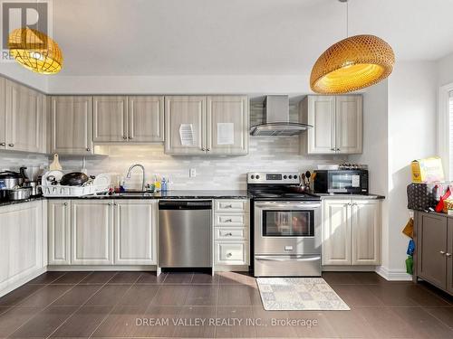 Kitchen - 8 Zezel Way, Toronto, ON - Indoor Photo Showing Kitchen With Stainless Steel Kitchen