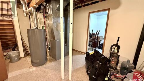 701 1St Street, Hanley, SK - Indoor Photo Showing Basement