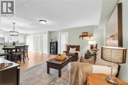 1479 Maple Avenue Unit# 102, Milton, ON - Indoor Photo Showing Living Room