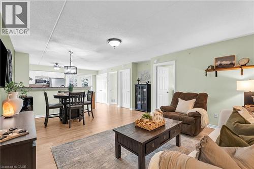 1479 Maple Avenue Unit# 102, Milton, ON - Indoor Photo Showing Living Room