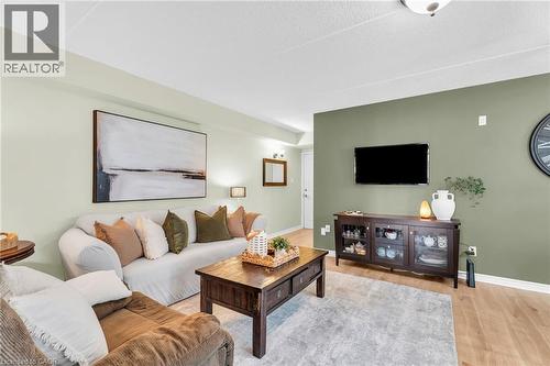 1479 Maple Avenue Unit# 102, Milton, ON - Indoor Photo Showing Living Room