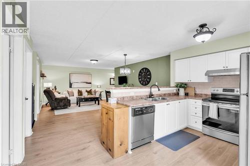 1479 Maple Avenue Unit# 102, Milton, ON - Indoor Photo Showing Kitchen With Double Sink