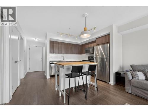 883 Academy Way Unit# 103, Kelowna, BC - Indoor Photo Showing Kitchen