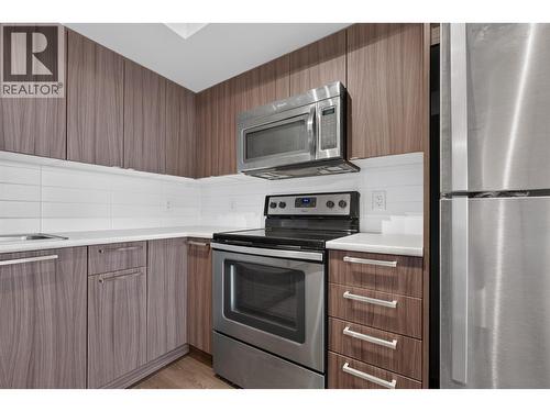 883 Academy Way Unit# 103, Kelowna, BC - Indoor Photo Showing Kitchen