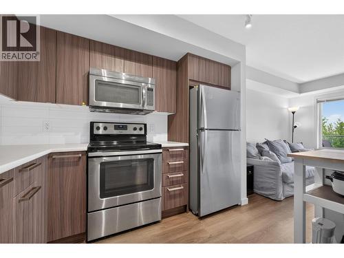 883 Academy Way Unit# 103, Kelowna, BC - Indoor Photo Showing Kitchen