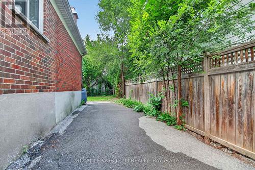 157 Mulvihill Avenue, Ottawa, ON - Outdoor