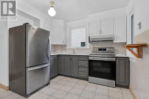 157 Mulvihill Avenue, Ottawa, ON - Indoor Photo Showing Kitchen