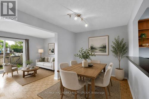 2912 Fairlea Crescent, Ottawa, ON - Indoor Photo Showing Dining Room