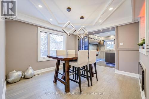 48 Coldstream Crescent, Richmond Hill, ON - Indoor Photo Showing Dining Room