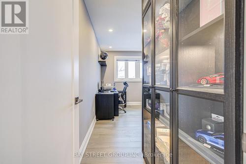 48 Coldstream Crescent, Richmond Hill, ON - Indoor Photo Showing Other Room