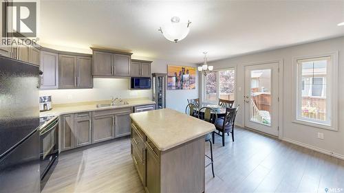 134 4100 Sandhill Crescent, Regina, SK - Indoor Photo Showing Kitchen