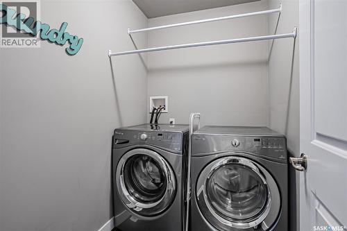 523 Redwood Crescent, Warman, SK - Indoor Photo Showing Laundry Room