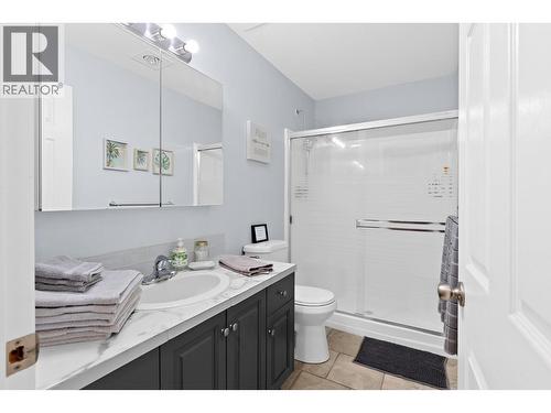 9315 Paradise Road, Kelowna, BC - Indoor Photo Showing Bathroom