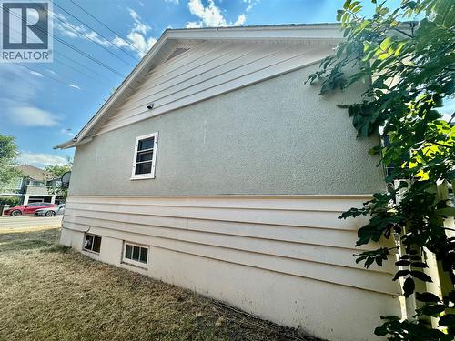 2038 Richter Street, Kelowna, BC - Outdoor