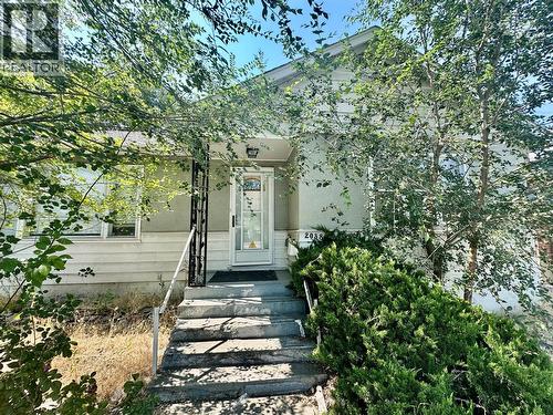 2038 Richter Street, Kelowna, BC - Outdoor