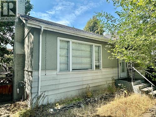 2038 Richter Street, Kelowna, BC - Outdoor