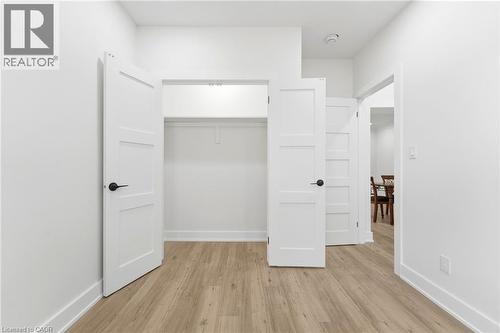 968 Main Street E, Hamilton, ON - Indoor Photo Showing Other Room