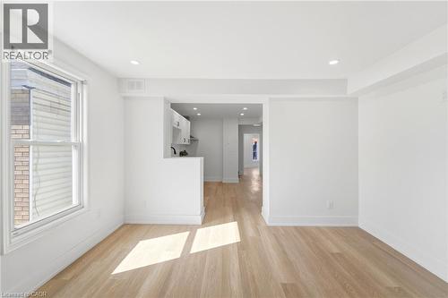 968 Main Street E, Hamilton, ON - Indoor Photo Showing Other Room