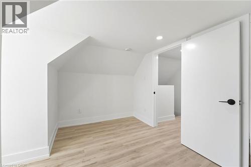 968 Main Street E, Hamilton, ON - Indoor Photo Showing Other Room