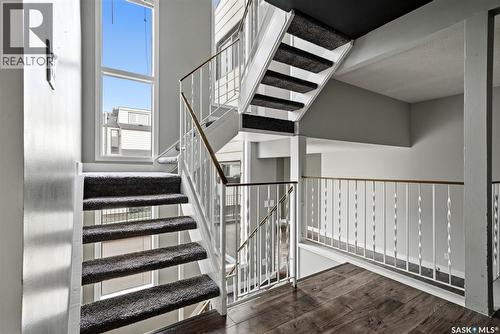 5136 10Th Avenue, Regina, SK - Indoor Photo Showing Other Room
