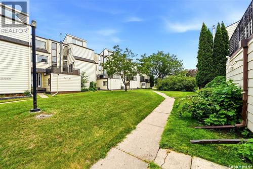 5136 10Th Avenue, Regina, SK - Outdoor