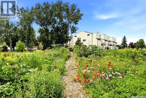 5136 10Th Avenue, Regina, SK - Outdoor
