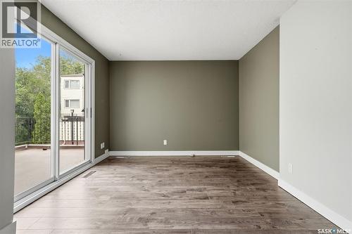 5136 10Th Avenue, Regina, SK - Indoor Photo Showing Other Room