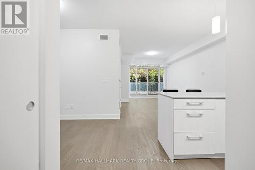 106 - 255 Bay Street, Ottawa, ON - Indoor Photo Showing Other Room