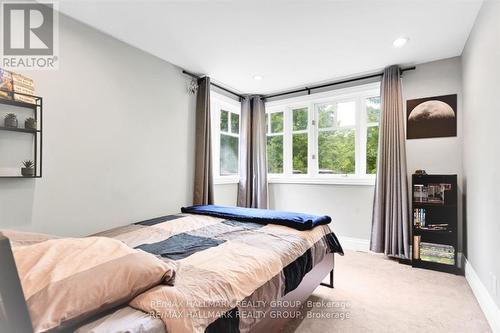 23 Davidson Drive, Ottawa, ON - Indoor Photo Showing Bedroom
