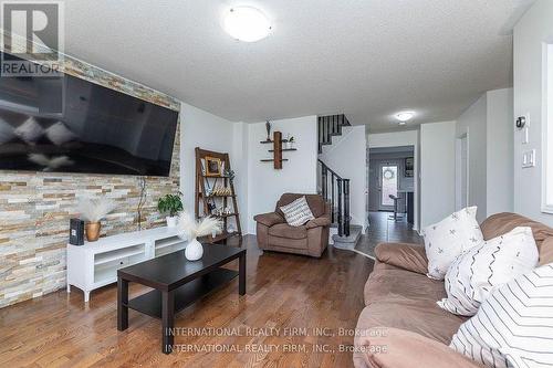 1855 Appleby Line, Burlington, ON - Indoor Photo Showing Living Room
