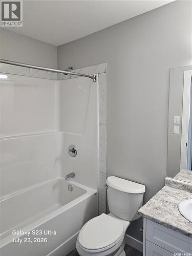 246 Sutter Place, Saskatoon, SK - Indoor Photo Showing Bathroom