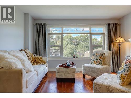 8405 Postill Drive, Coldstream, BC - Indoor
